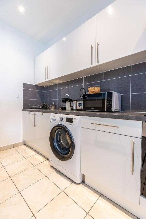 Cosy T2 Renove, Proche Centre-Ville-Fibre/Netflix モンリュソン エクステリア 写真